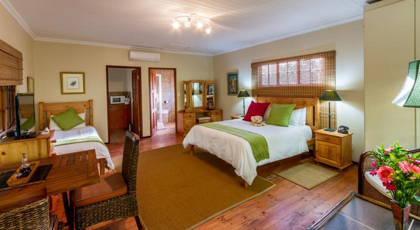 Joern'S Gaestehaus Mbombela Habitación foto